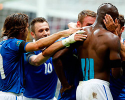 Сборная Италии обыграла Германию в полуфинале Евро-2012