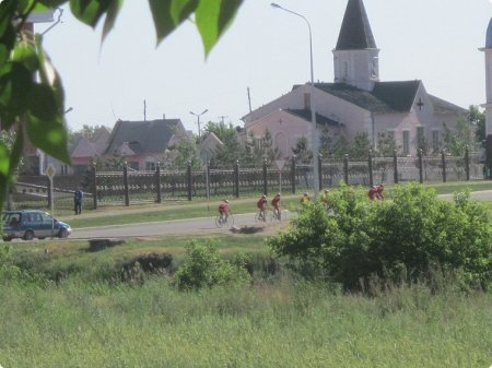 Петров, а не Иванов и не Сидоров