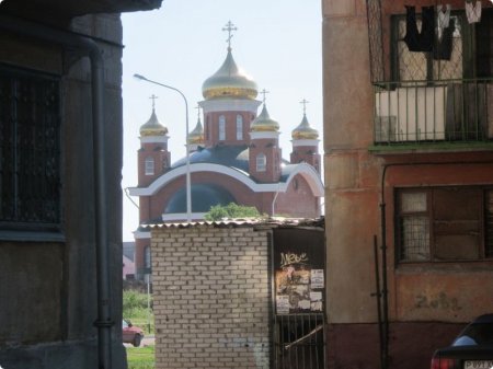 Петров, а не Иванов и не Сидоров