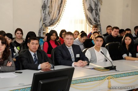 Депутат Мажилиса Парламента Урал Мухамеджанов призывает Костанайскую молодежь трудоустраиваться не только в своем регионе