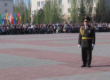 Звенит победная весна!