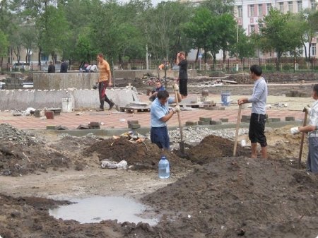 Дождливая напасть, штрафы и сквер