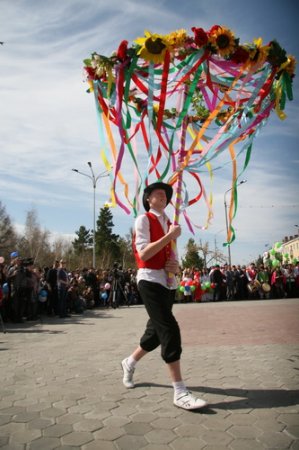 Костанайцы с размахом отпраздновали день единства народов Казахстана