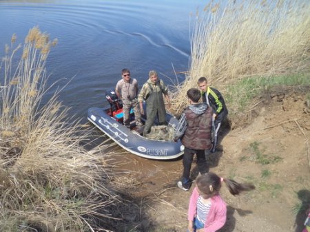 Более 14 км сетей вытащили из Тобола участники акции «Мы против браконьерства»