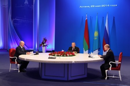 В Договор о ЕАЭС разрушает скептицизм Запада насчет евразийской интеграции - Пушков