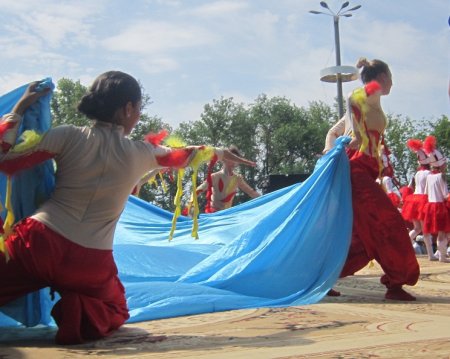 Праздник в лучах солнца