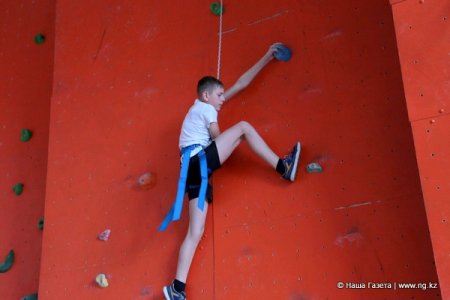 В чемпионате области по спортивному скалолазанию соревновались 38 спортсменов из Рудного и Костаная