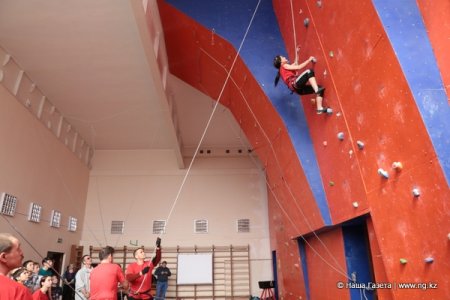 В чемпионате области по спортивному скалолазанию соревновались 38 спортсменов из Рудного и Костаная