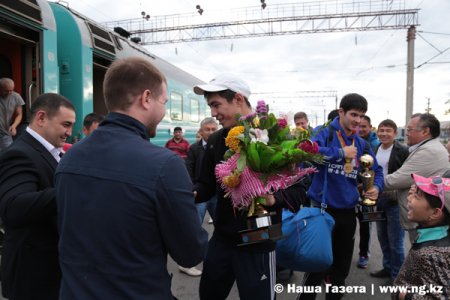 Костанайские кикбоксеры вернулись из Индии с золотыми медалями чемпионата Азии