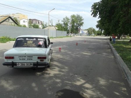 Сообщество любителей ретро-автомобилей "Retro Cats Kostanay" отметило год существования мини-выставкой