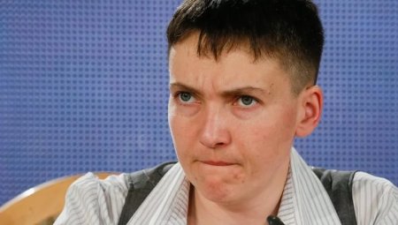 Власть на Украине нужно «гнать в три шеи», считает Савченко