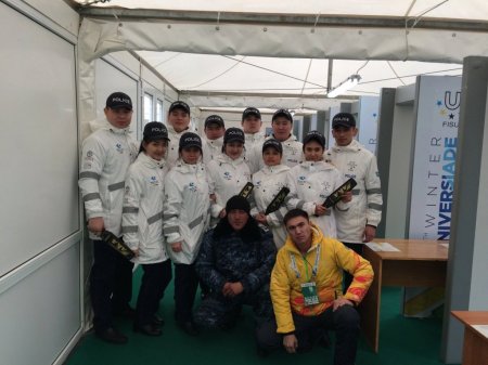 Алматинские полицейские удивили новой формой на Универсиаде