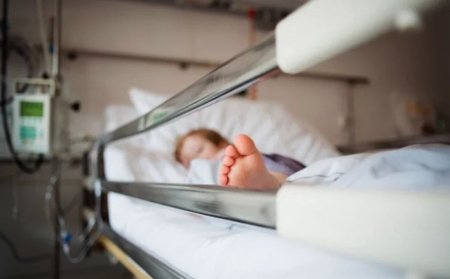 После поста Аружан Саин жутко обгоревшего ребенка поместили в больницу