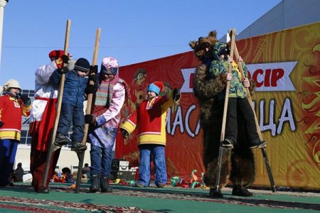 "Чтоб Масленица почаще была!" - как в Костанае прошли народные гуляния