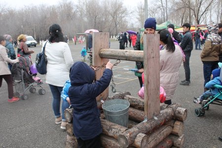 Хоть и в дождь, но весело