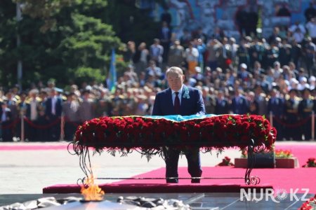 В каждой семье остается кровавый след: Назарбаев поздравил с Днем Победы