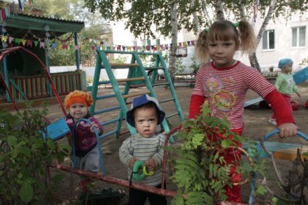 Политические игры в дочки-матери - скандал вокруг Рудненского дома ребенка принимает неожиданный оборот
