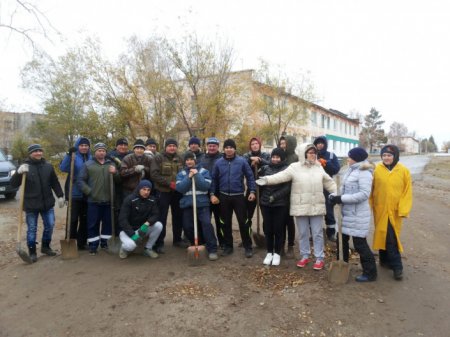 Жители села сами отремонтировали дорогу в Костанайской области